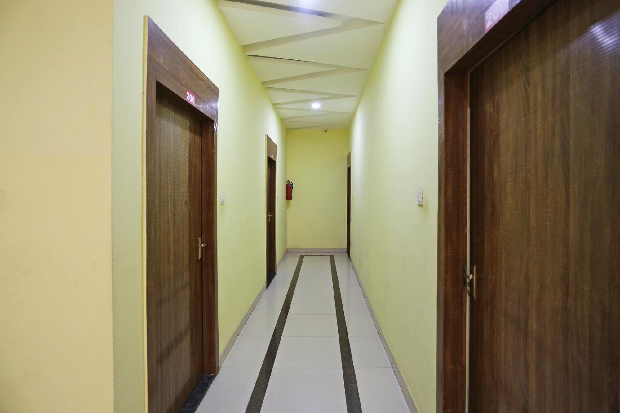 Collection O Hotel Pearl Raipur  Bagian luar foto